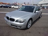 2007 BMW 740i
